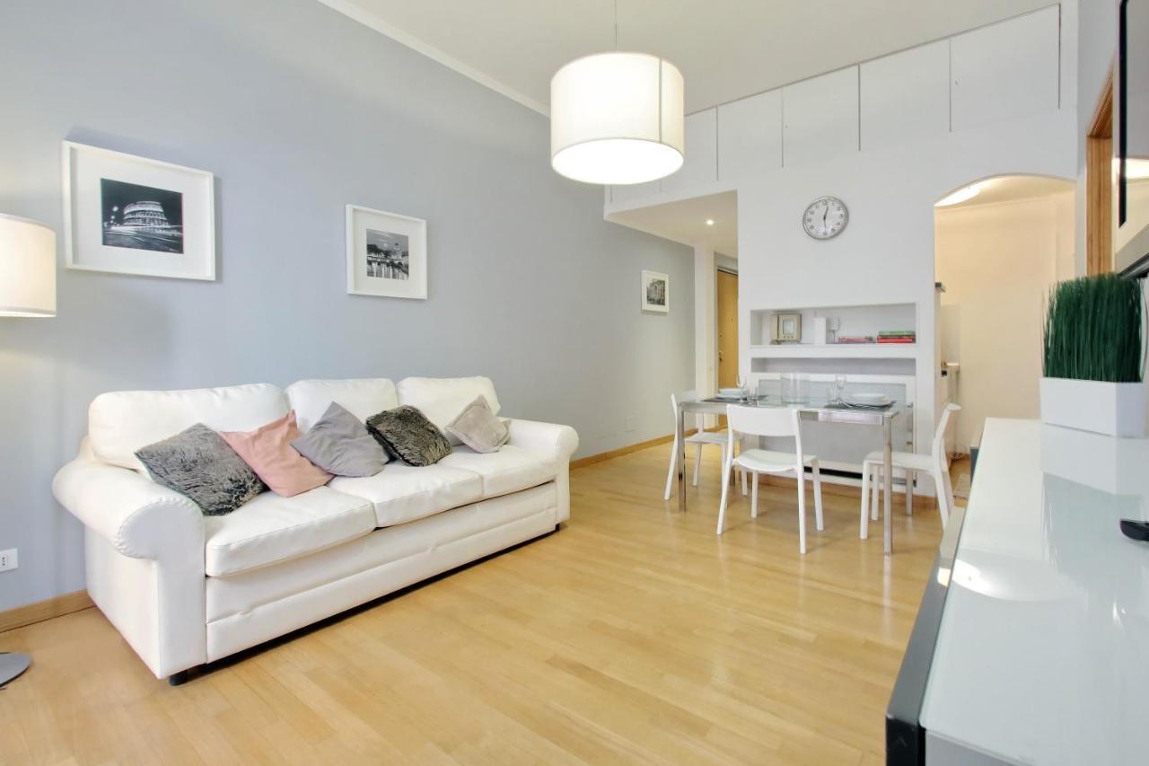 Frezza Apartment Рим Екстериор снимка