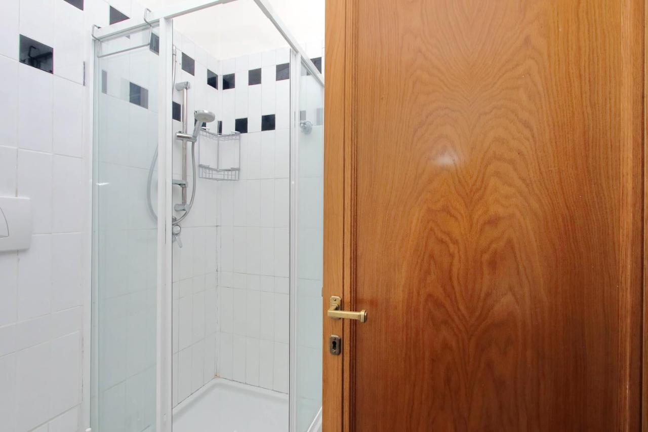 Frezza Apartment Рим Екстериор снимка