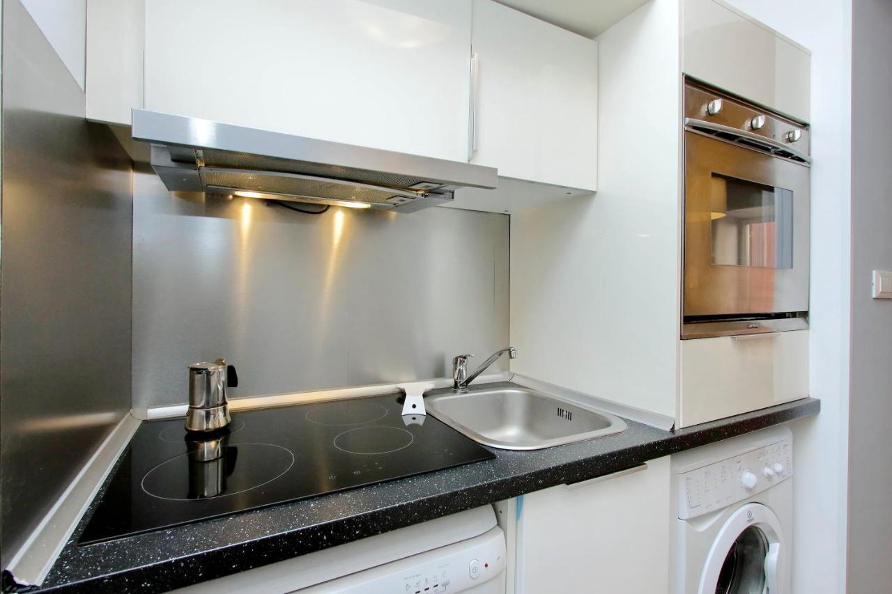 Frezza Apartment Рим Екстериор снимка